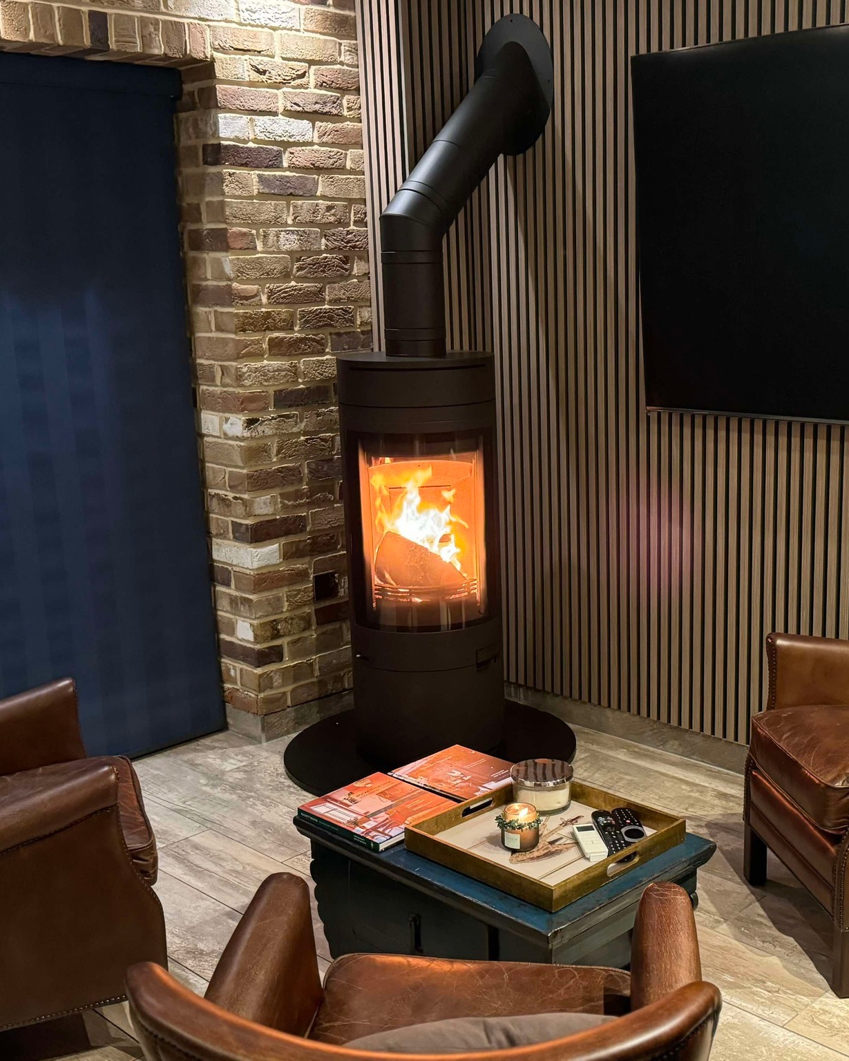 Hunter Halo Radial Stove Installation in a Whiskey Den view 7