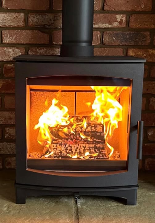 Ovale Tall Cylinder Stove Installation in Blyth view 2