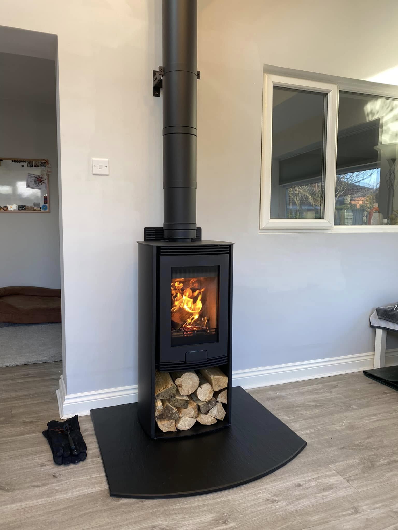 Di Lusso R4 Euro Stove with Italian Slate Hearth in Killingworth view 7