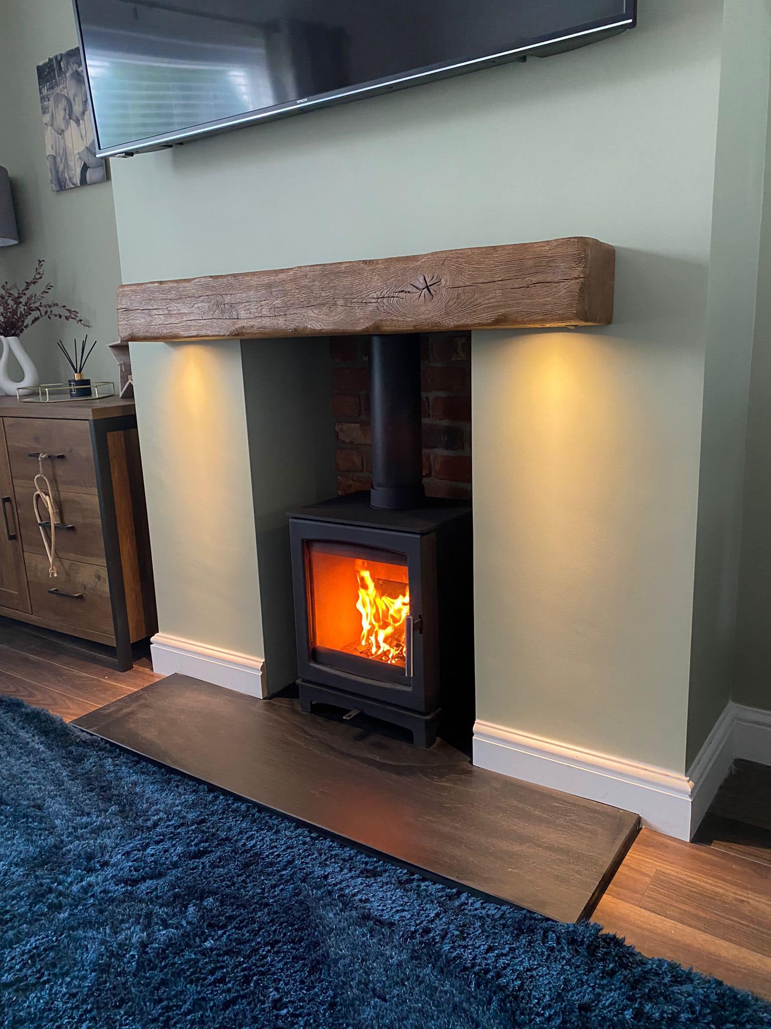 Medium Flickrflame Stove with Brick Slip Chamber and Lit Beam