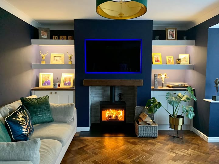 Nevis 5 Multifuel Stove with Grey Brick Slip Chamber in Sunderland view 3