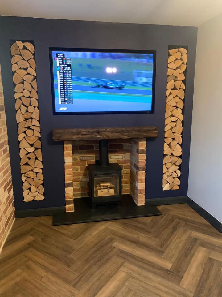 Wallsend Wood Burning Stove with Brick Slip Chamber
