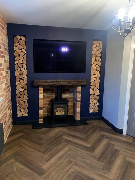 Wallsend Wood Burning Stove with Brick Slip Chamber