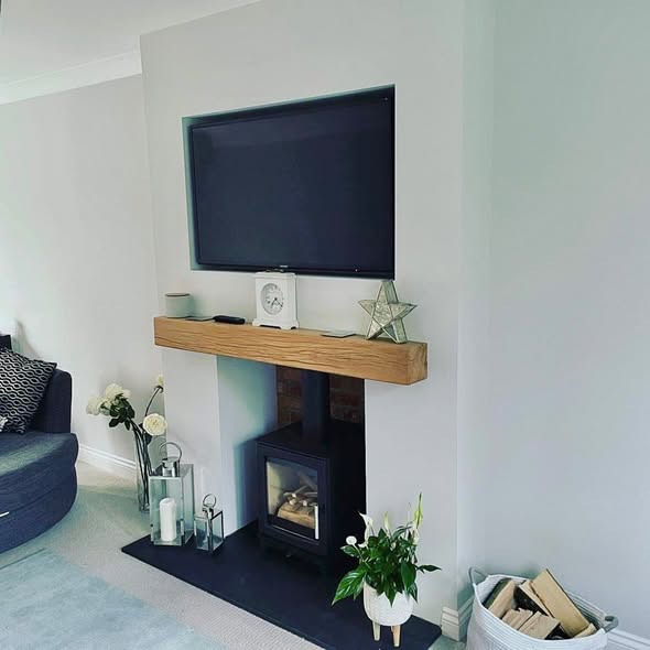 Feature Chimney Breast with Inset TV and External Flue view 7