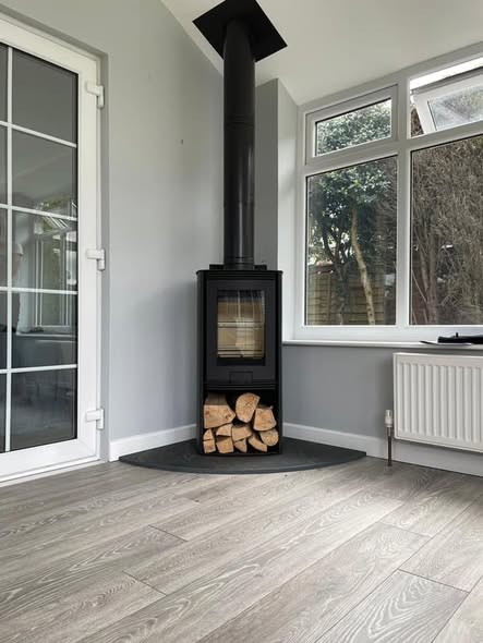 Di Lusso R4 Euro Stove in Holywell Conservatory
