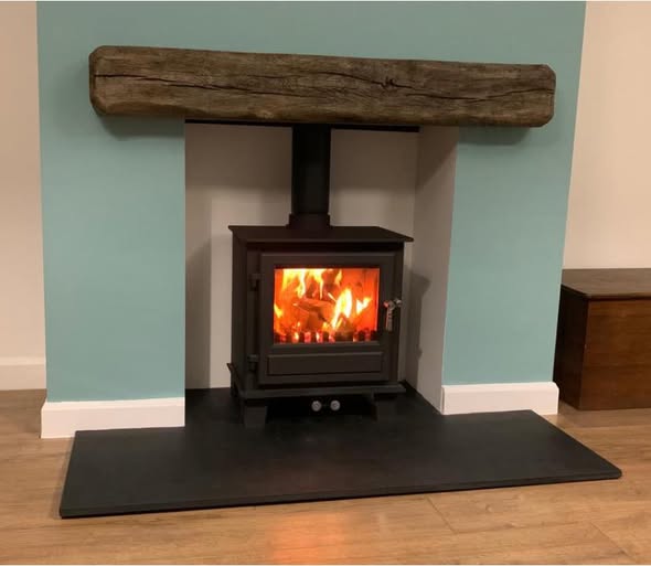 Longframlington Cottage-Style Fireplace with Steel-Framed Chimney Breast