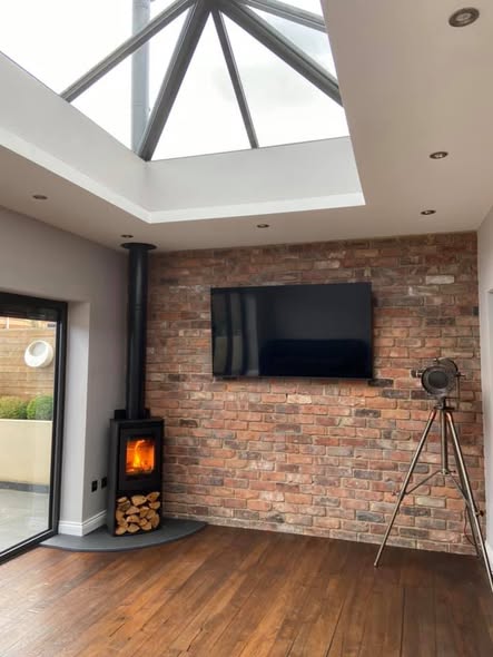 Di Lusso R4 Euro Corner Stove in Cramlington Extension view 3