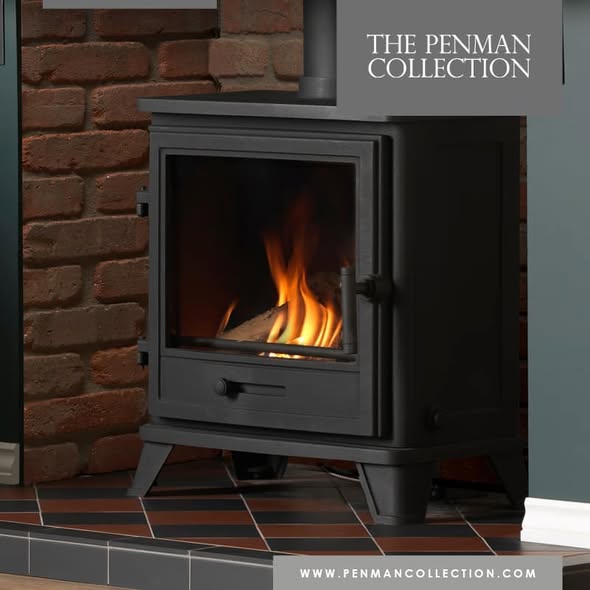 Norvik 5 Multifuel Stove with Brick Chamber and Lit Beam