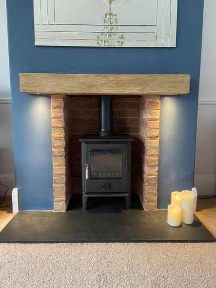 Westfire Uniq 37 Pedestal Stove in Wallsend Extension