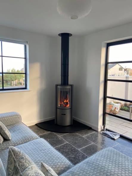 Stuv 30 Compact Stove with Curved Italian Slate Hearth view 4