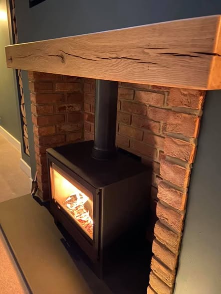 Stuv 30 Compact Stove with Curved Italian Slate Hearth
