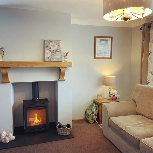 Parkray Aspect 5 Chimney Breast Transformation for Lyndsay and Carl view 2