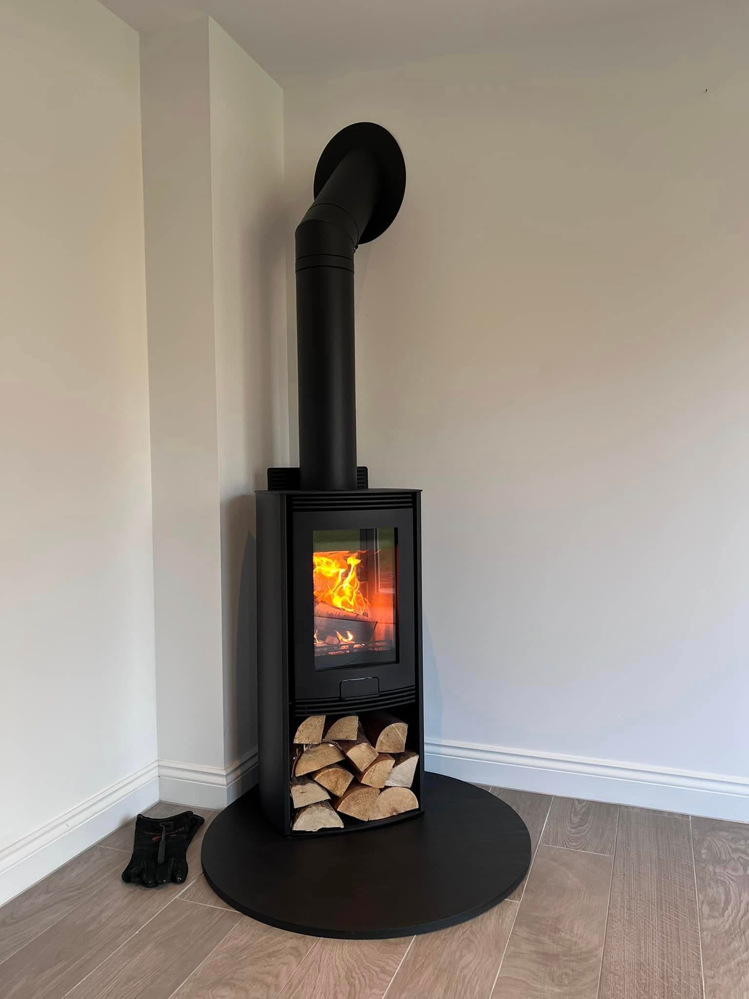 Di Lusso R4 Euro Stove with Teardrop Slate Hearth view 6