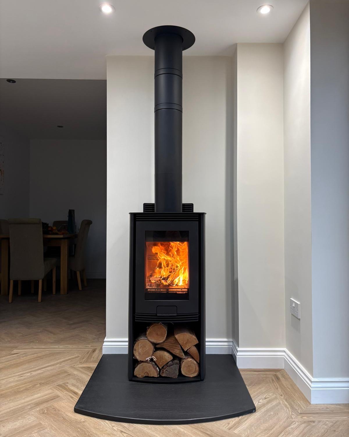 Di Lusso R4 Euro Stove Installation in a Modern Extension view 6